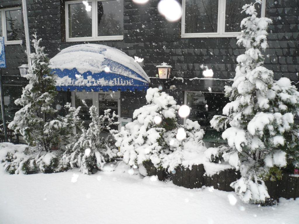 Hotel An Der Alten Porzelline Neuhaus am Rennweg Exterior foto